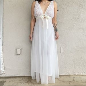 VINTAGE 70s GOWN